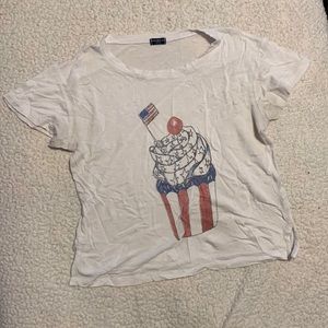 Super cute brandy Melville t shirt